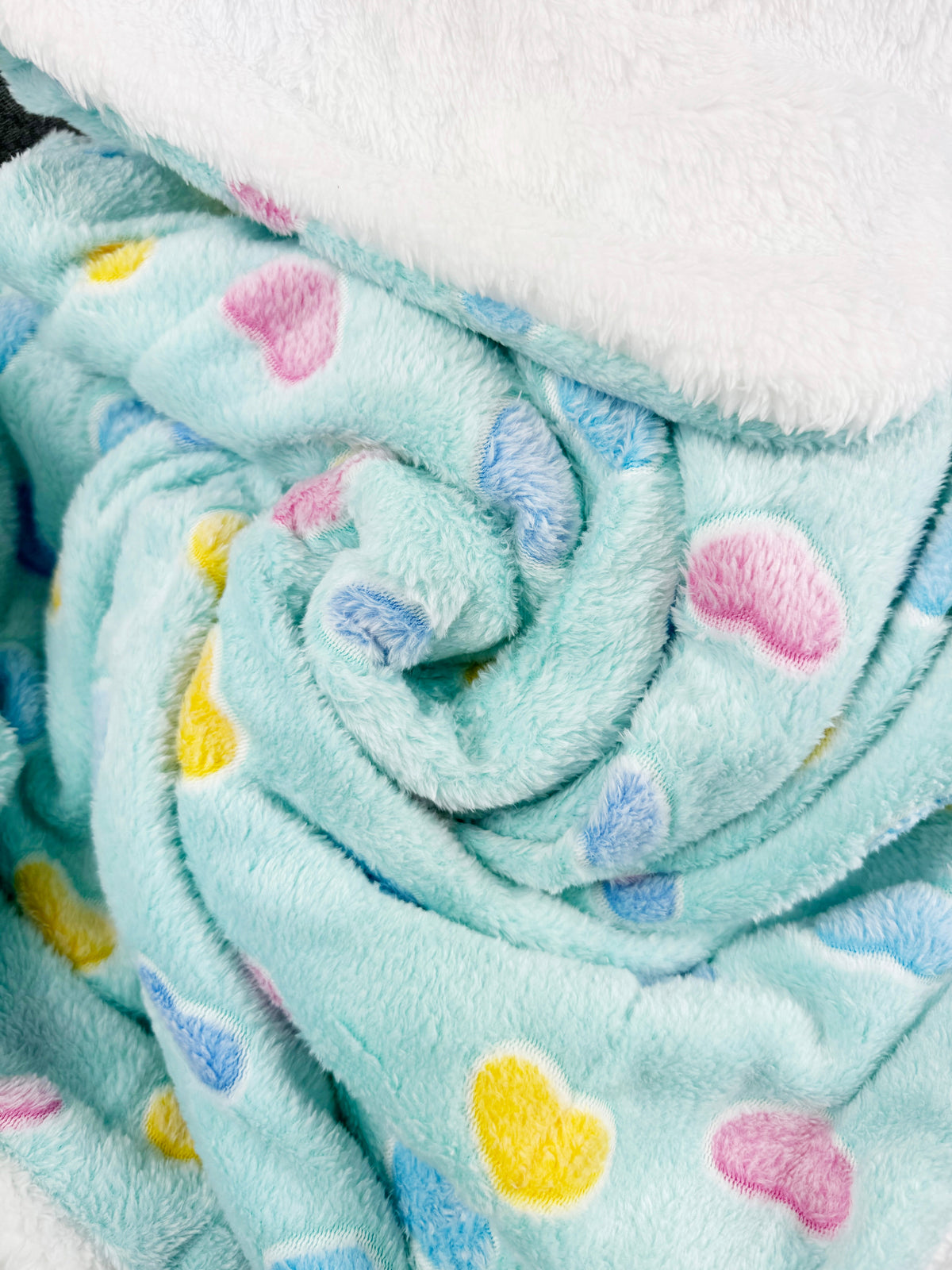 Ultra Plush Colorful Hearts Blanket - Blue